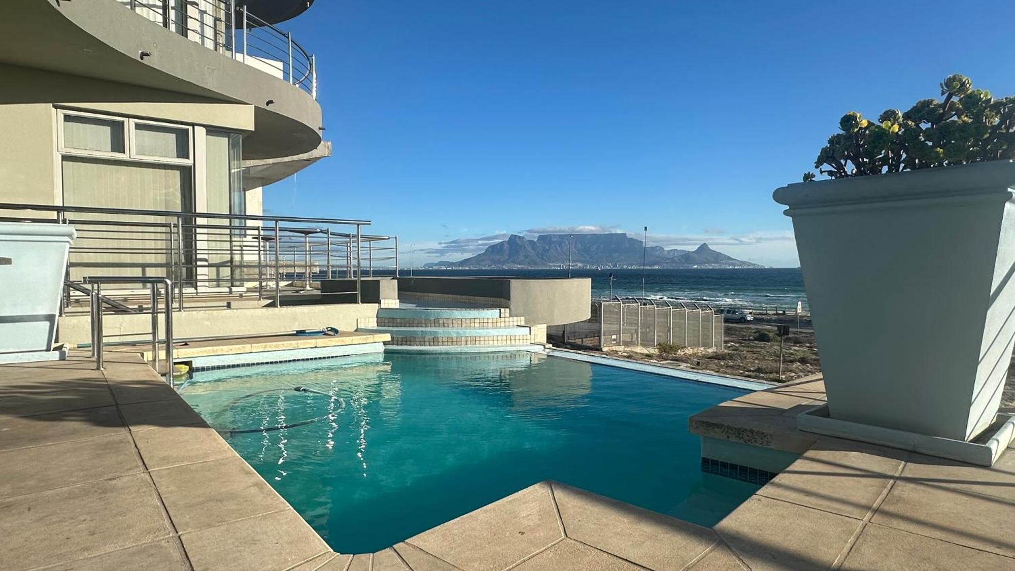Oceansnest Guest House Bloubergstrand Exterior photo