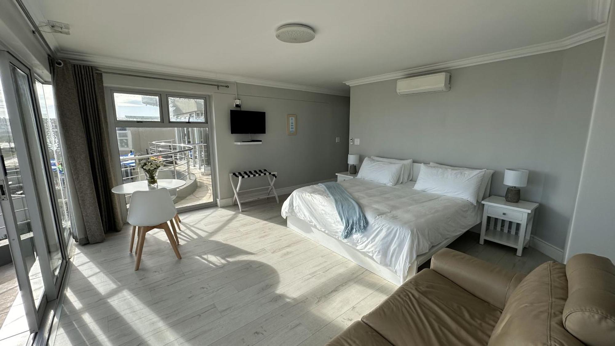 Oceansnest Guest House Bloubergstrand Exterior photo